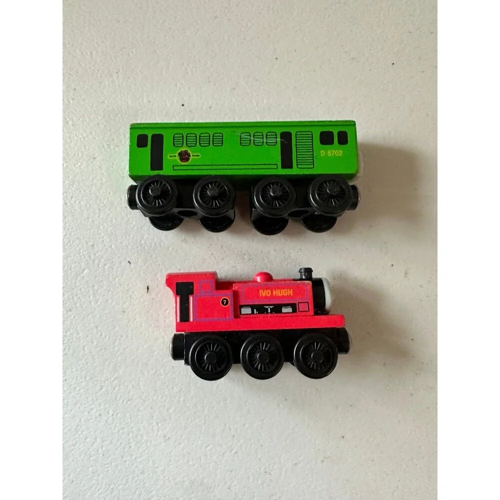 30+ Various Vintage Thomas Wooden Toys Vehicles Bridges Train Tracks Mixed Lot